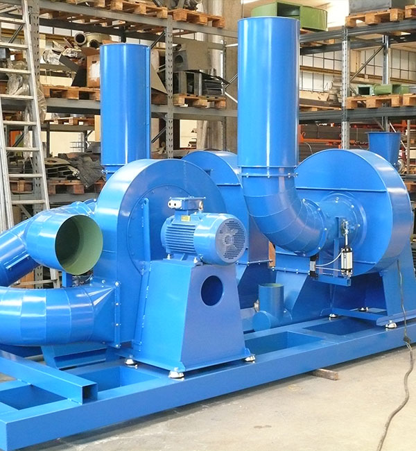 Gruppo di raffreddamento con inversione della corrente durante il moto � 4 vie